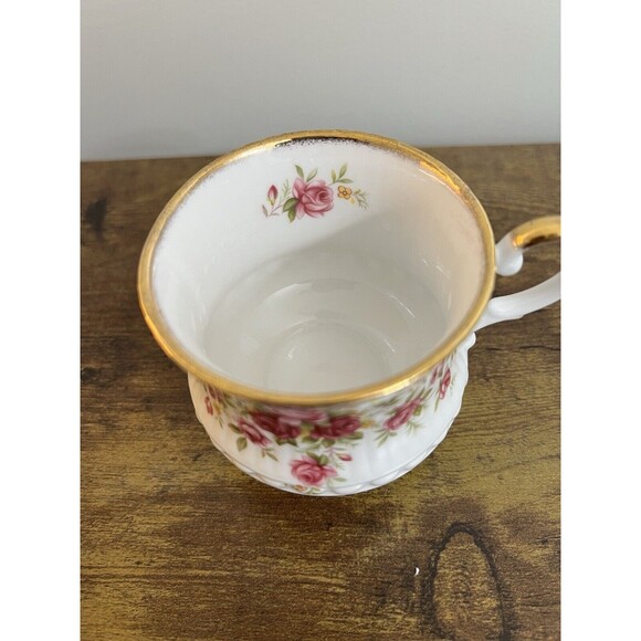 Vtg Rosina Queens Fine Bone China Tea Cup And Saucer Queens Roses Cottagecore - Picture 2 of 16
